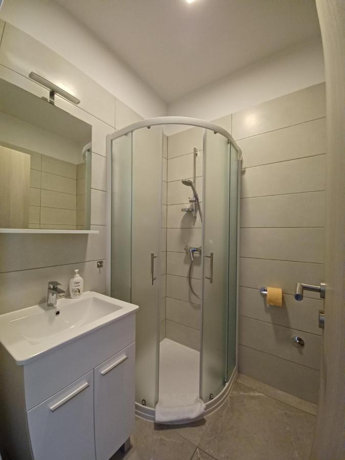 Apartments Leon 1 Новиград Экстерьер фото